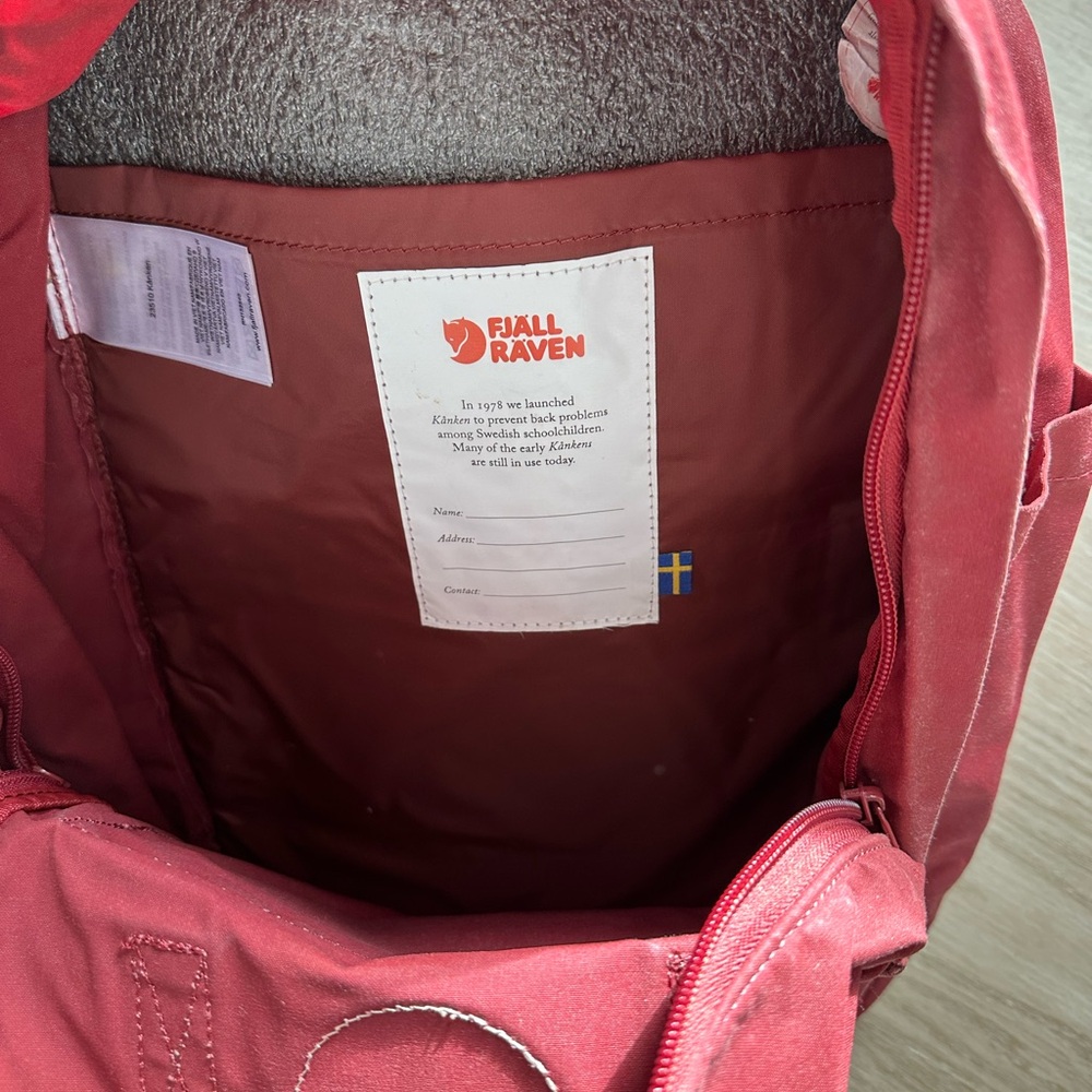 🦊 Kånken Red Backpack - Picture 6 of 7